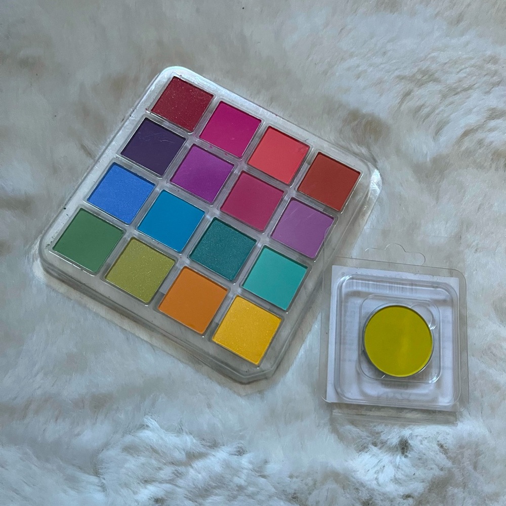 NYX Brights Shadow Palette and Hot Singles Eyeshadow